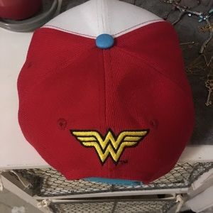 Wonder Woman hat